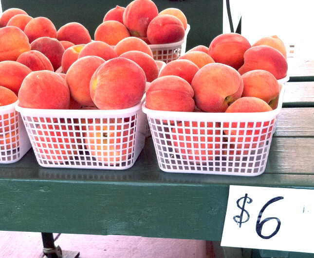 What your farmer’s market can teach you about local marketing